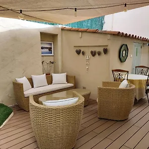 Appartement Rez-de-chaussée Privatif Spacieux 3* D'une Centre, Hyères