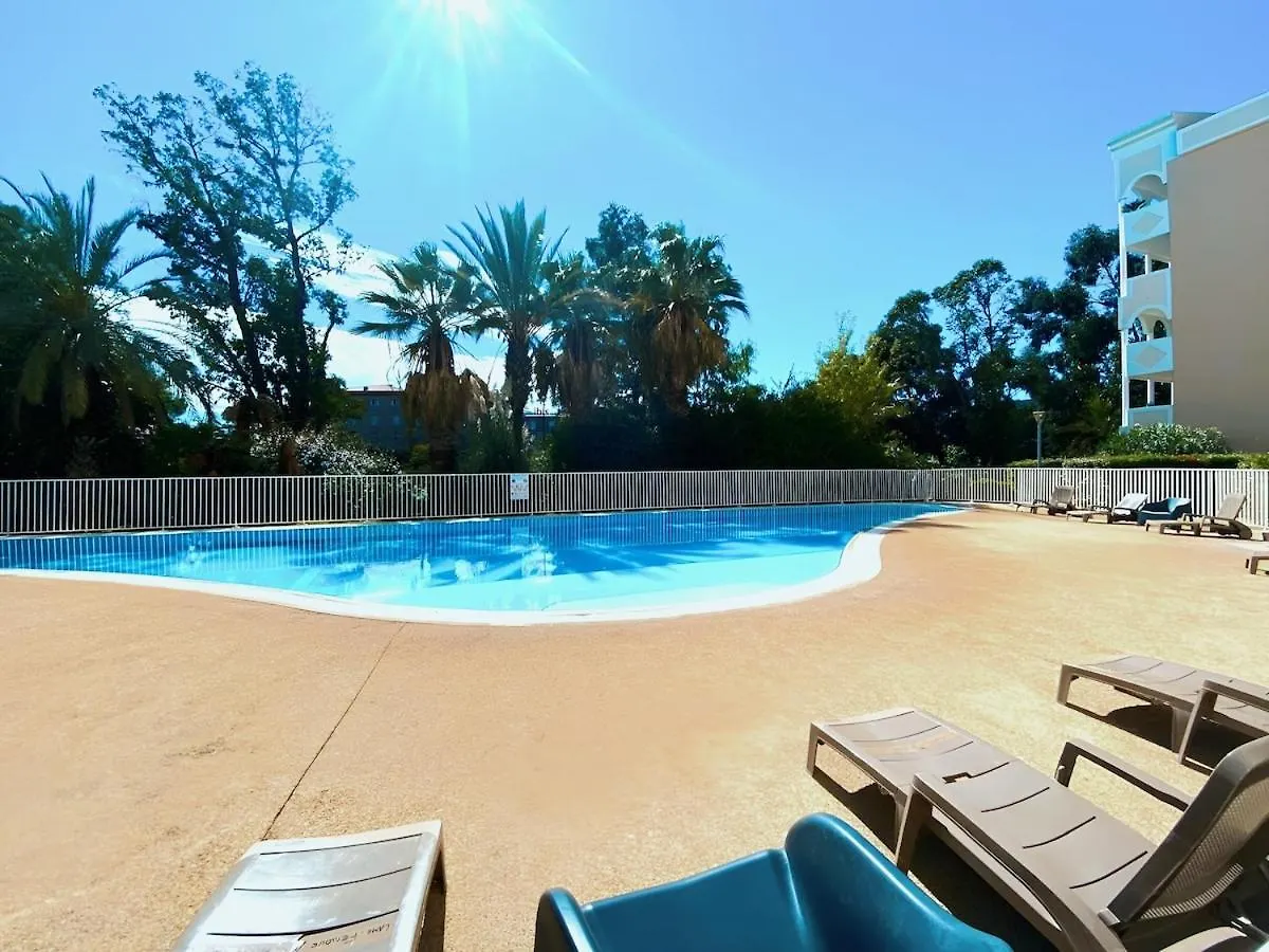 Appartement Hyeres 0*,